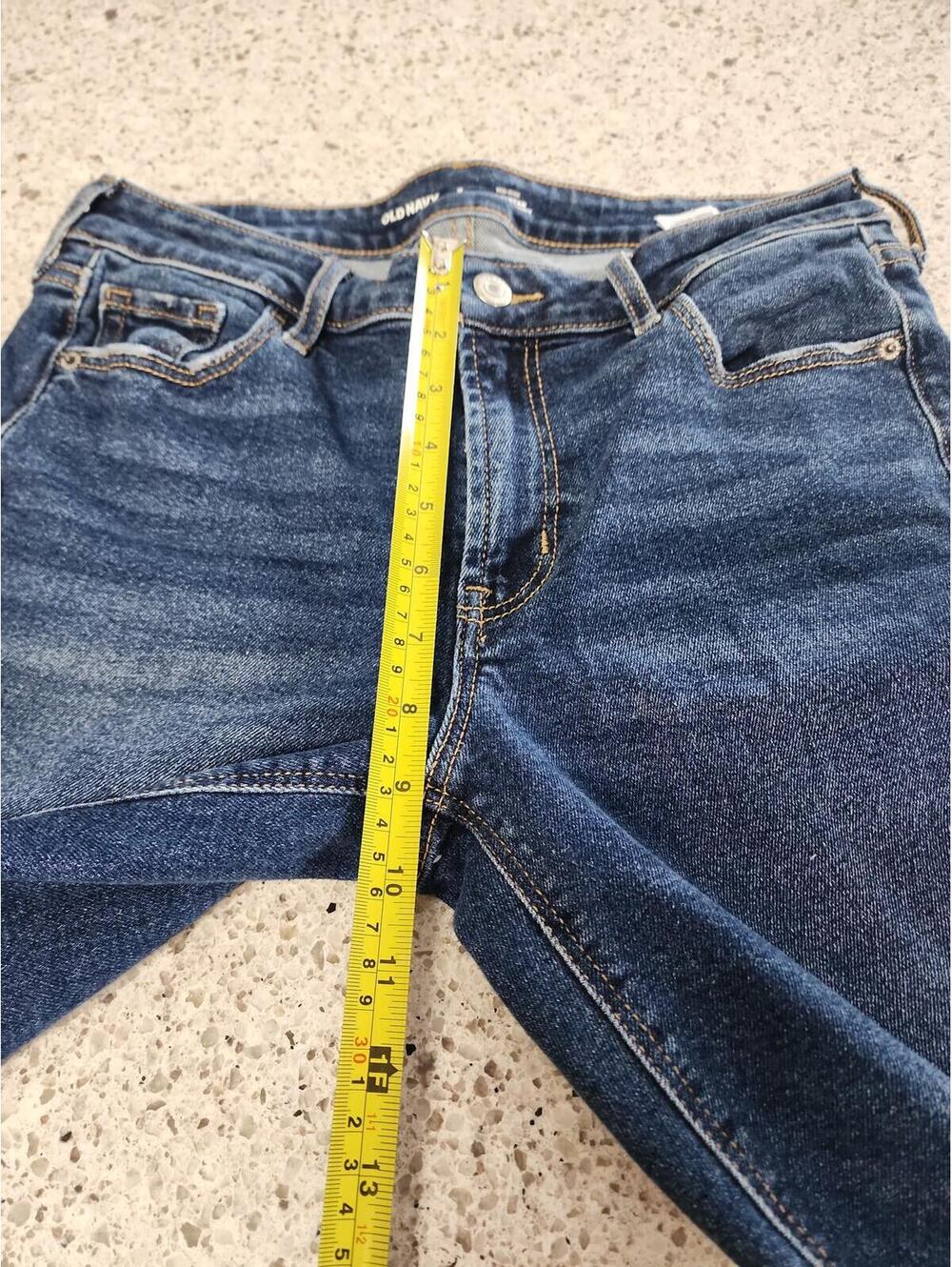Jeans - Picture 8 of 9